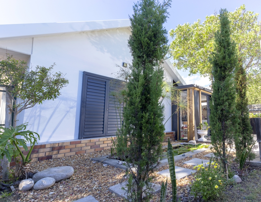 4 Bedroom Property for Sale in Kommetjie Western Cape